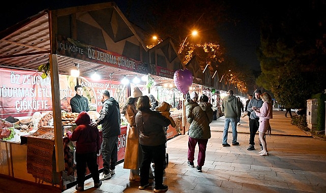 Kemer’de yılbaşı coşkusu musiki dinletisiyle başladı