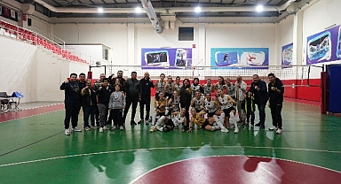 Kızlarımızdan gurur veren galibiyet