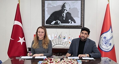 Konak'ta ‘genç’ protokol