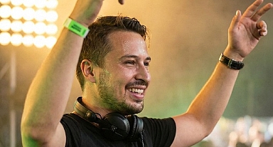 Mahmut Görgen’den Yılbaşına Özel 'Happy New Year 2026' Seti PowerApp’te Yayında