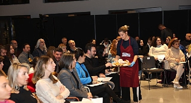 Nilüfer’de yeni yılın kokusu, lezzeti ve müziği konuşuldu