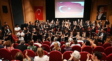 Onkoloji bölümündeki çocuklar için iyilik konseri