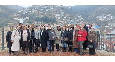 Osmangazili Kadınlar Kültür Turlarıyla Moral Depoluyor