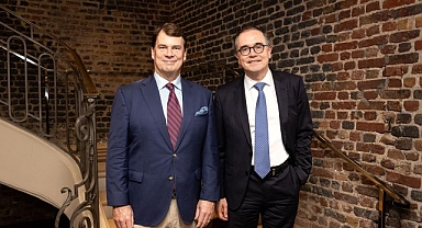 Renault Group ve Ford, Avrupa'da binek ve ticari araçlar için iki uygun fiyatlı elektrikli otomobille başlayan stratejik bir ortaklık kurdu