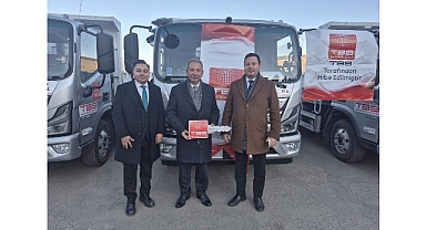 Salihli Belediyesi’ne Yeni Çöp Toplama Kamyonu