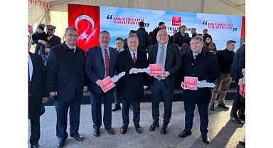 TBB’den Milas Belediyesi’ne Paletli Ekskavatör Hibesi