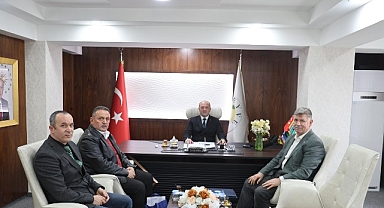 Yılın son gününde Başkan Tugay’la dayanışma sofrasında buluştular