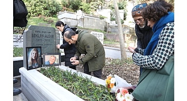 Ayla Algan Vefatının 2. Yıl Dönümünde Kabri Başında Anıldı