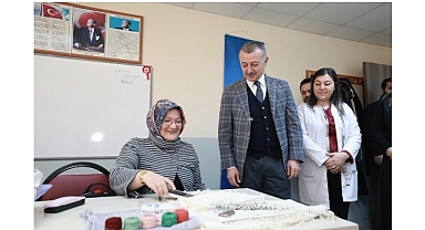 Başkan Büyükakın, KO-MEK kursiyerlerini ziyaret etti