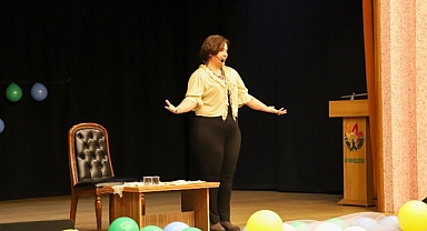 Bayındır’da Çocuklar Ara Tatilin Tadını Masallarla Çıkardı