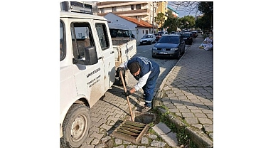 Burhaniye Belediyesi Ekipleri, Yoğun Yağış Riskine Karşı Sahada