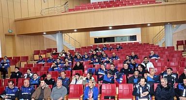 Büyükşehir Zabıtasına “Tüketici Kanunu” anlatıldı