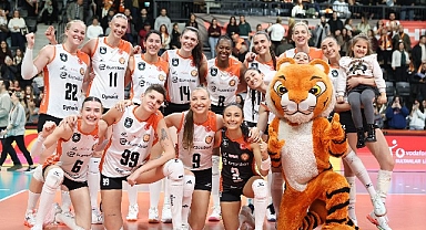 Eczacıbaşı Dynavit, ligde üst üste 9. galibiyetini aldı