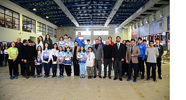 Kahramankazan’ın Genç Kulaçları Madalyaları Topladı!