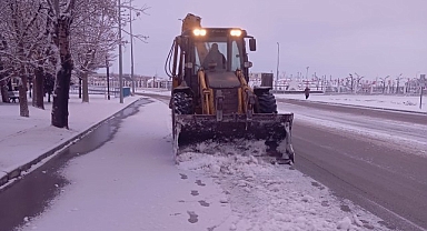 Karaman Belediyesi’nden Kar Çalışması