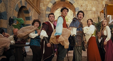 Kardeş Takımı 3 filmine ikinci haftasında da yoğun ilgi devam ediyor