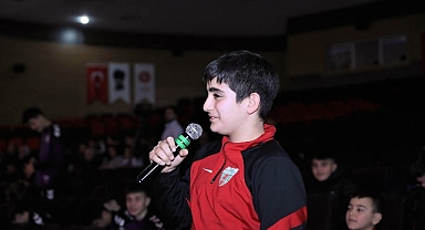 Keçiören’de Genç Sporcular İçin “Sağlıklı Zihin, Güçlü Beden” Sempozyumu