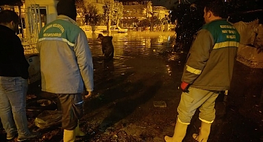 Kemer’de temizlik çalışmaları devam ediyor