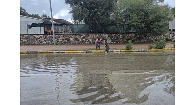 Mazgalların temizliği tüm hızıyla sürüyor