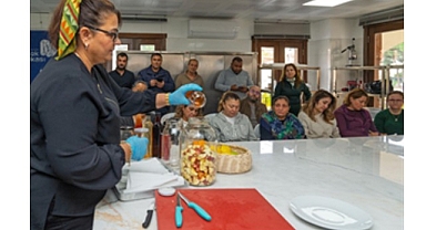 Meslek Fabrikası’nda sirke yapımının inceliklerini öğrendiler