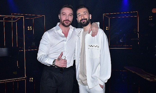 Sinan Akçıl’dan Eski Yarışmacısına Tam Destek 'O, Singapurlu Tarkan'