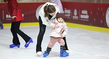 Yarıyıl Tatilinin Gözdesi: Bakırköy Belediyesi Buz Pisti