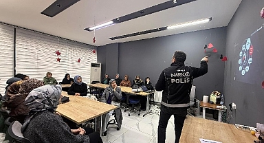 Anne Şehir'de 'En İyi Narkotik Polisi Anne' eğitimi