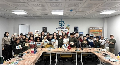 Atık malzemeleri sanata dönüştürdüler