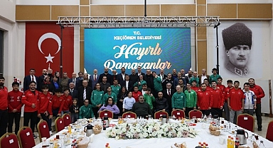 Başkan Özarslan, özel gereksinimli bireyler ve sporcularla iftarda buluştu