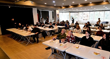 Bornova’da zeytinyağı kültürü geleceğe taşınıyor