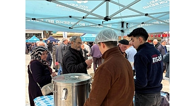 Büyükşehir’den deprem şehitleri için çorba ikramı