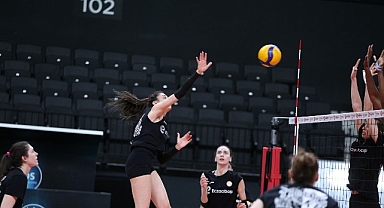  Eczacıbaşı Dynavit, Beşiktaş karşısında filede