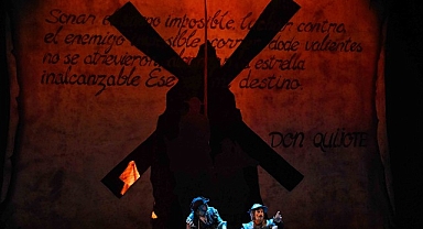 İspanyol Ateşi İZDOB Sahnesinde: