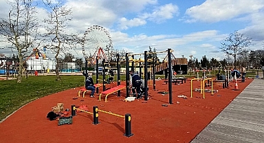 İzmit Millet Bahçesi yeni spor alanlarına kavuştu