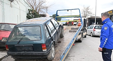 Manisa Büyükşehir Sahipsiz ve Hurda Araçları Kaldırıyor