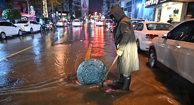 Manisa Büyükşehir ve MASKİ’den Yağış Mesaisi: Ekipler Tüm Gece Sahadaydı