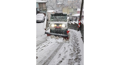 Osmangazi’nin Yüksek Kesimlerinde Kar Mesaisi