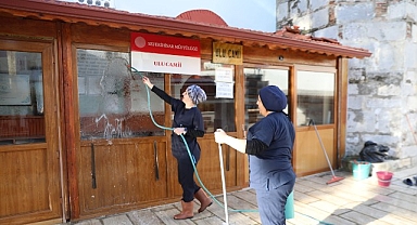 Ramazan öncesi ibadethanelerde kapsamlı temizlik seferberliği