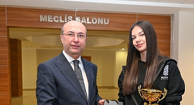 Selçuklu’nun Başarılı Sporcuları Başkan Pekyatırmacı ile Bir Araya Geldi