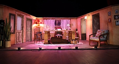 Tiyatro coşkusu Kocaeli'nin dört bir yanını sardı