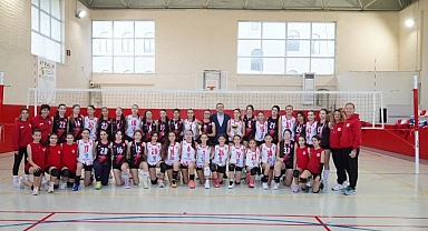 Ayvalıkgücü Belediyespor’dan Büyük Başarı