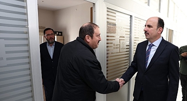 Başkan Altay, Belediye Birimlerini Ziyaret Ederek Çalışanlarla Buluştu