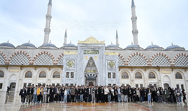 Başkan Altay: 'Genç Seyyah Projemizle Bu Yıl 25.920 Öğrencimizi Daha İstanbul ile Buluşturacağız'