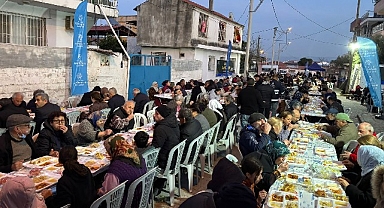 Başkan Çerçioğlu her gün binlerce vatandaşı iftar sofralarında buluşturmaya devam ediyor