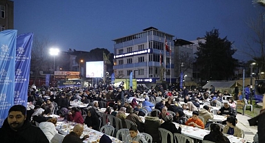 Başkan Çerçioğlu Her Gün Binlerce Vatandaşı İftar Sofralarında Buluşturmaya Devam Ediyor