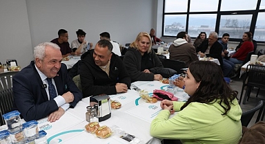 Başkan Şadi Özdemir, vatandaşlarla iftarda buluştu