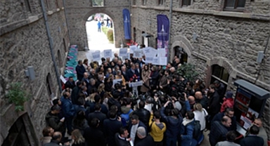 Başkan Tugay: Müsaade edin hukuki süreç tamamlansın