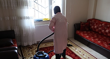 Bayram Öncesi Büyüklere Şefkat Eli