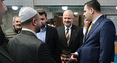 Binlerce Menemenli tek yürek oldu