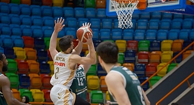 Büyükşehir Taraftarı Önünde Farka Koştu